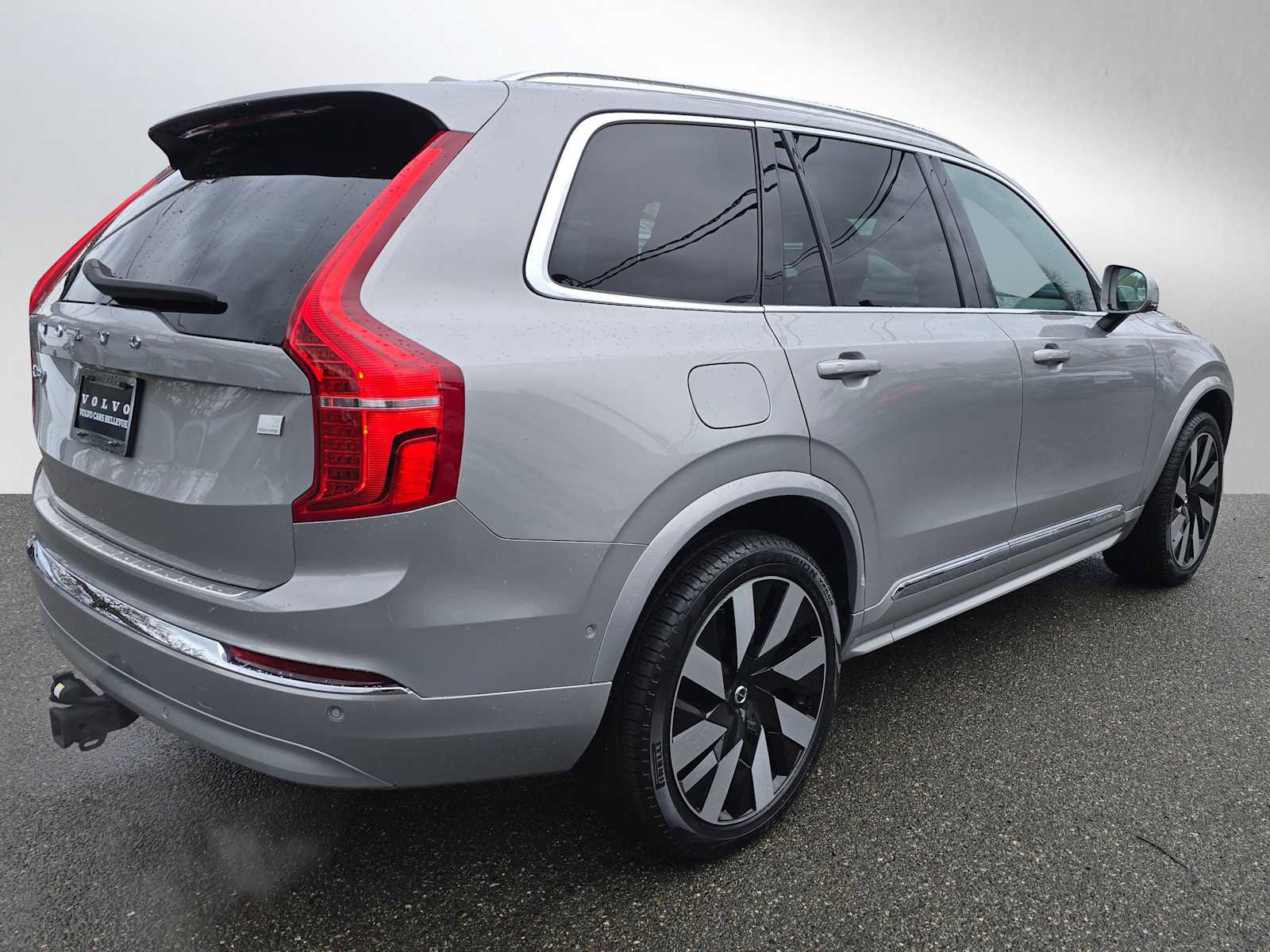 Certified 2023 Volvo XC90 T8 Ultimate w/ Protection Package Premier image 3
