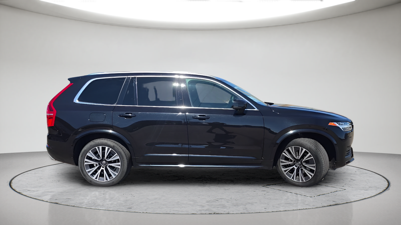 Used 2021 Volvo XC90 T6 Momentum w/ Climate Package AWD/4WD image 5