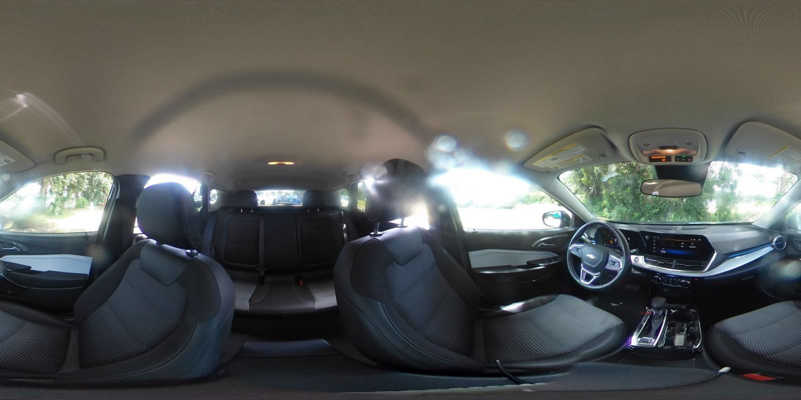Used 2025 Chevrolet Trax LT w/ LT Convenience Package FWD image 39
