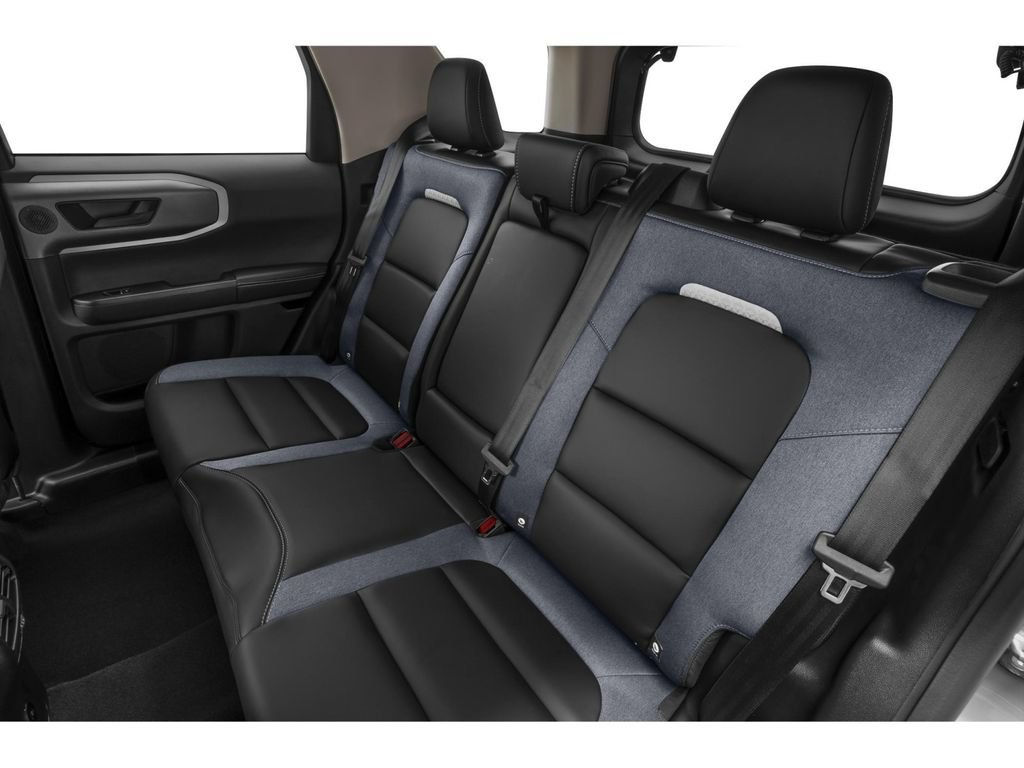 Used 2025 Ford Bronco Sport Outer Banks w/ Outer Banks Tech Package+ AWD/4WD image 8