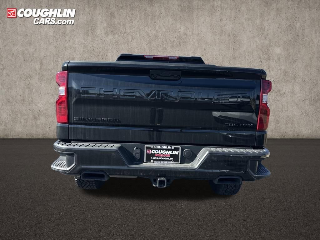 New 2026 Chevrolet Silverado 1500 Custom Trail Boss w/ Dark Appearance Package image 6
