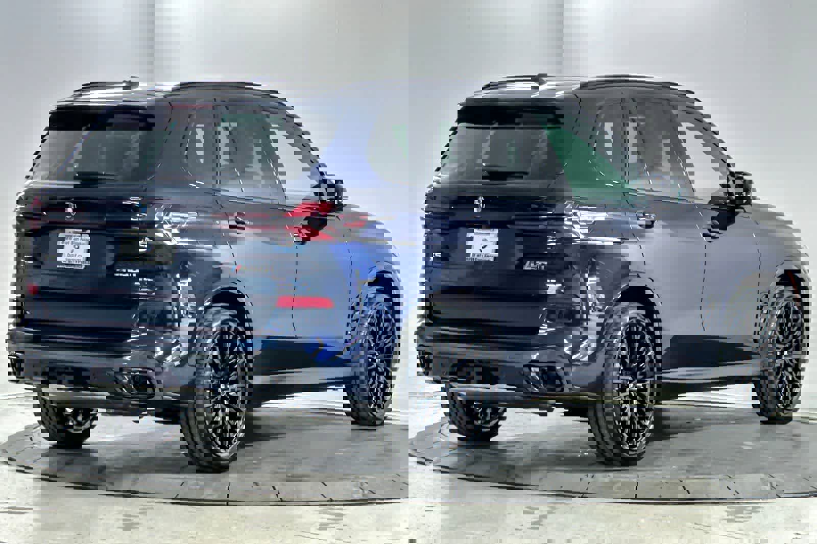 New 2026 BMW X5 M60i w/ Executive Package image 2