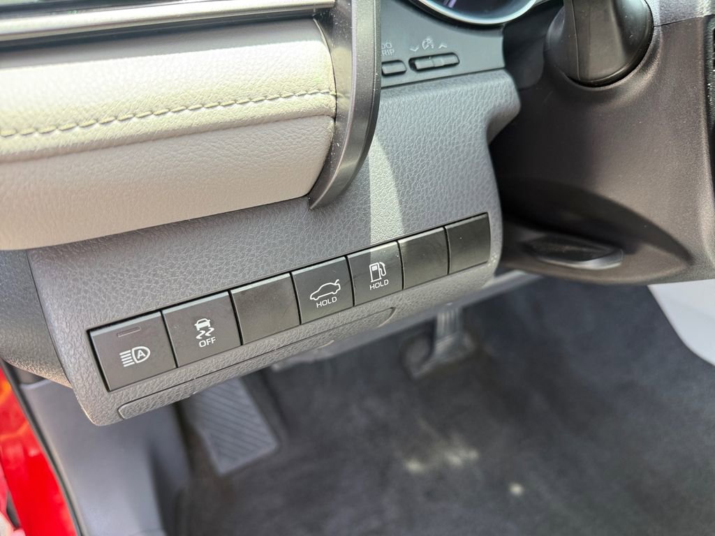 Used 2019 Toyota Camry SE FWD image 27