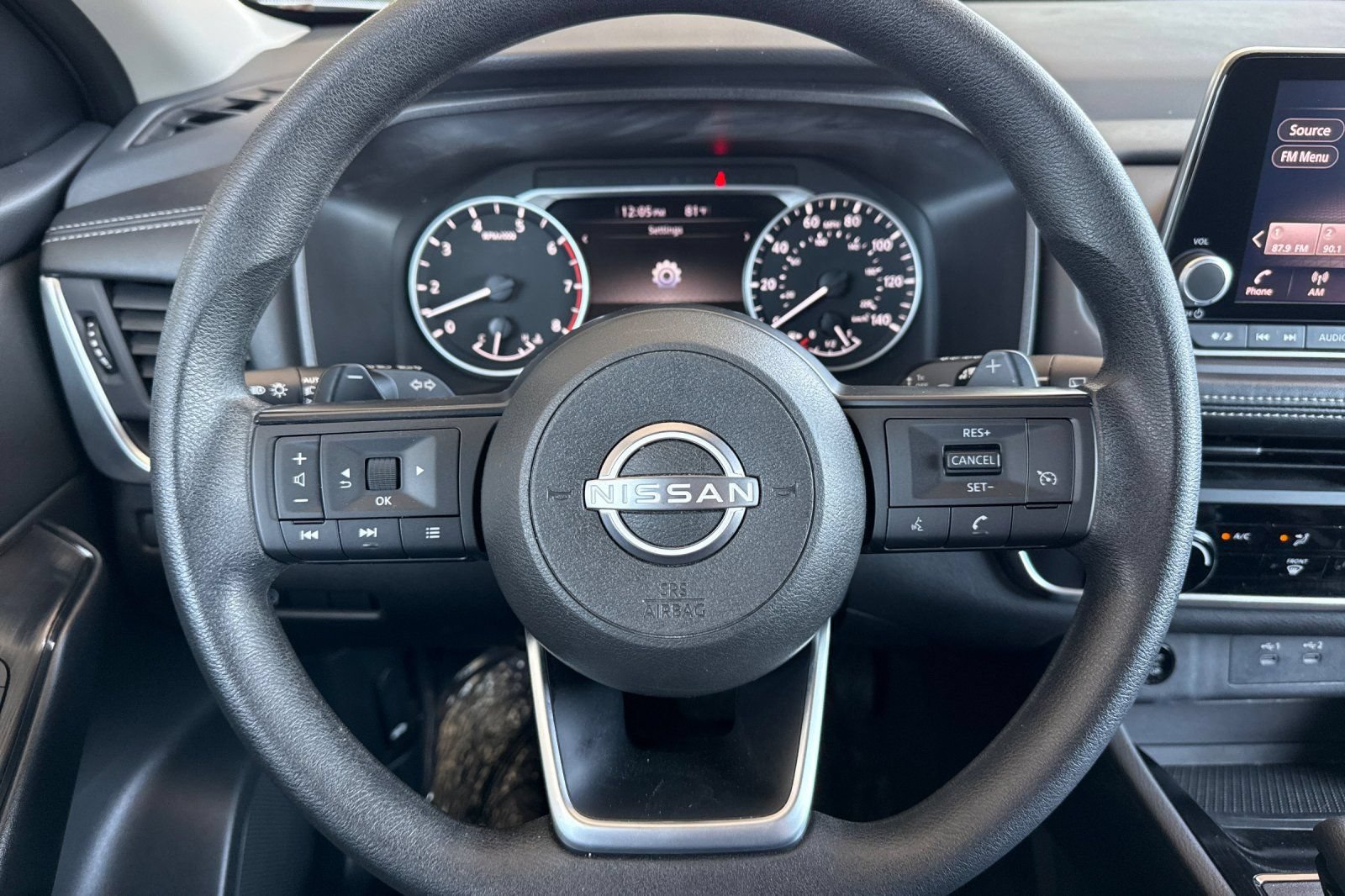 Used 2024 Nissan Rogue S FWD image 28