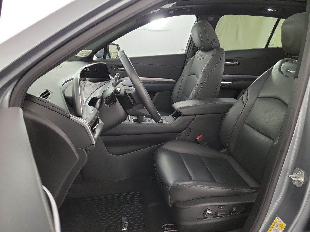 Used 2024 Cadillac XT4 Premium Luxury FWD image 18