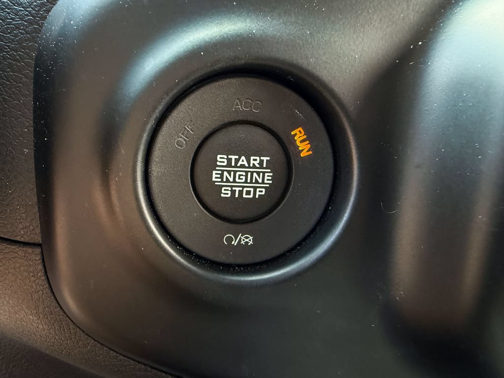 Used 2021 Jeep Wrangler Rubicon w/ Steel Bumper Group AWD/4WD image 19