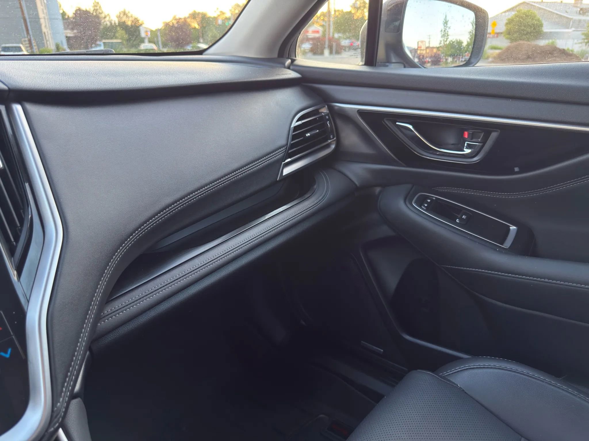 Used 2022 Subaru Outback Limited XT image 24