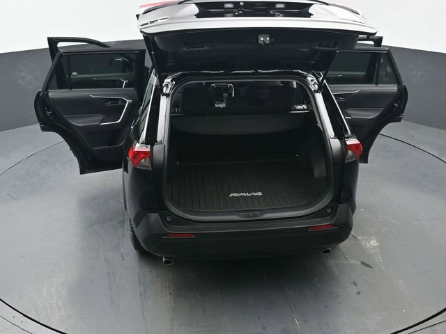 Used 2025 Toyota RAV4 LE AWD/4WD image 45