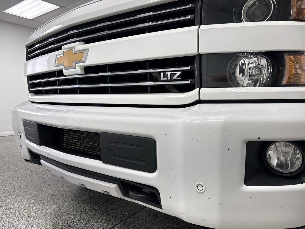 Used 2017 Chevrolet Silverado 3500 LTZ w/ Duramax Plus Package image 19