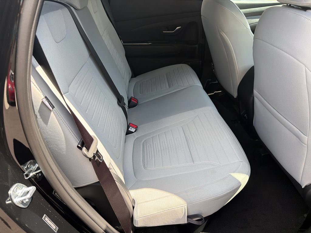 New 2026 Hyundai Santa Cruz SE FWD image 17