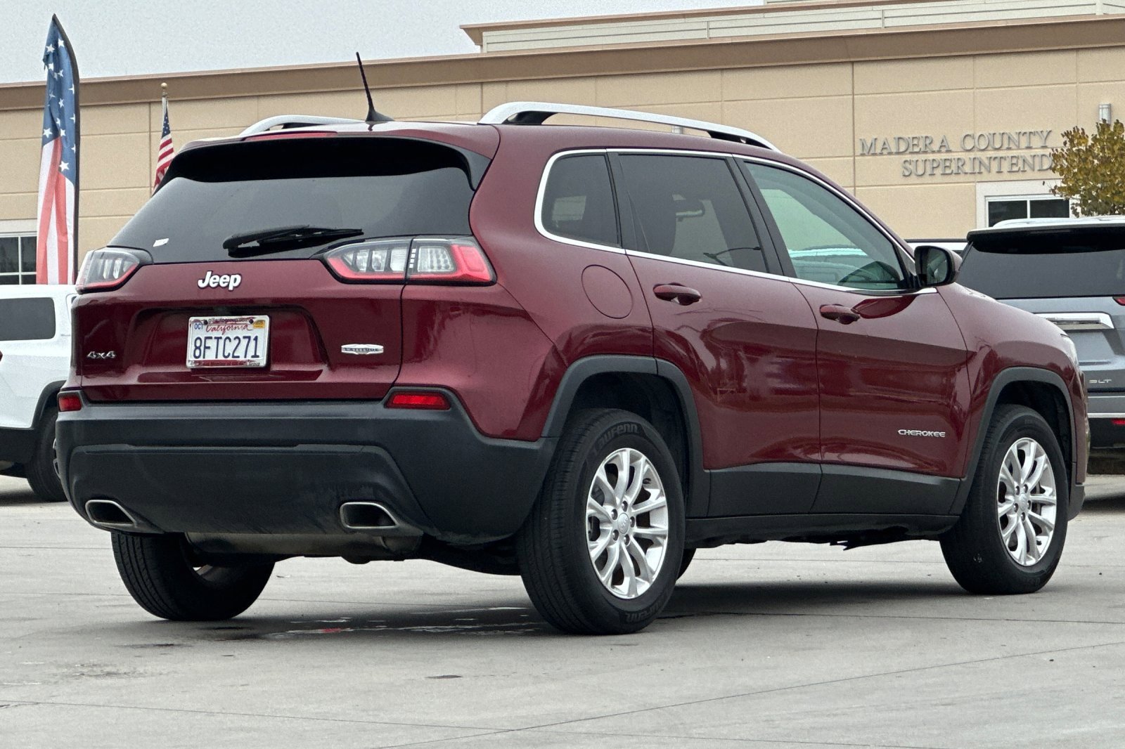 Used 2019 Jeep Cherokee Latitude w/ Popular Appearance Group image 6
