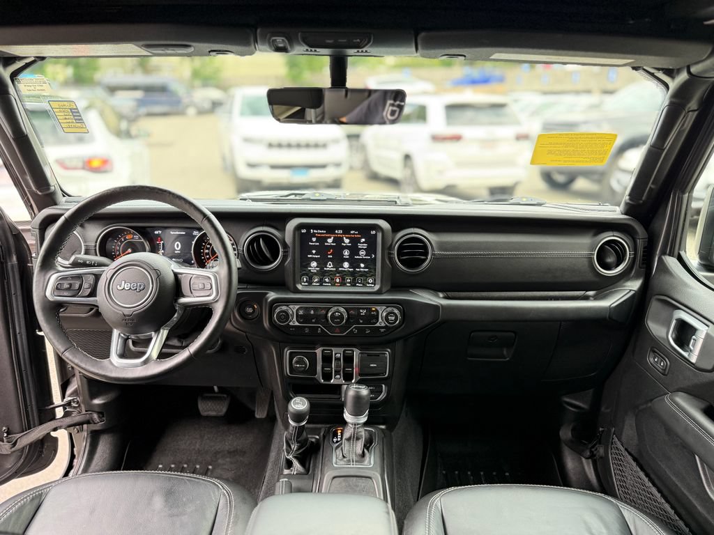 Used 2020 Jeep Wrangler Unlimited Sahara AWD/4WD image 13