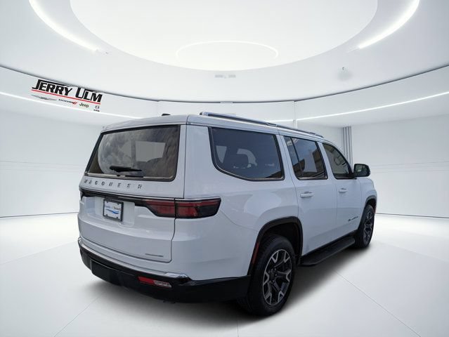 Used 2024 Jeep Wagoneer Series III AWD/4WD image 3