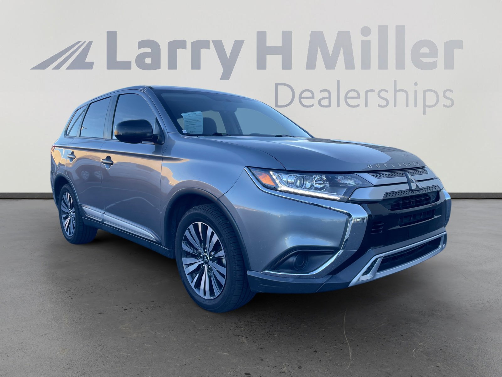 Used 2019 Mitsubishi Outlander ES image 7