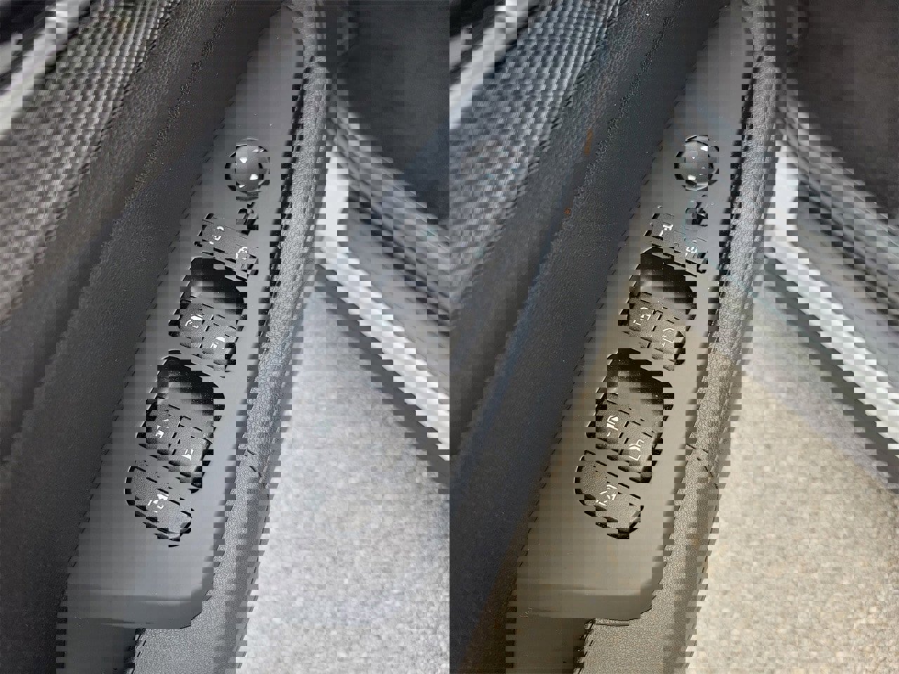 Used 2025 Kia Sportage LX image 13