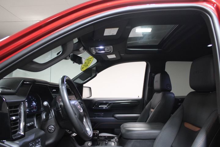 Used 2024 GMC Sierra 1500 AT4 w/ Technology Package image 3