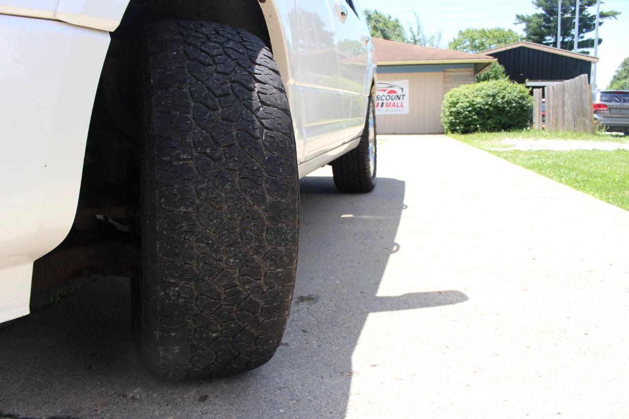 Used 2014 Ford Expedition Limited w/ Equipment Group 301A AWD/4WD image 50
