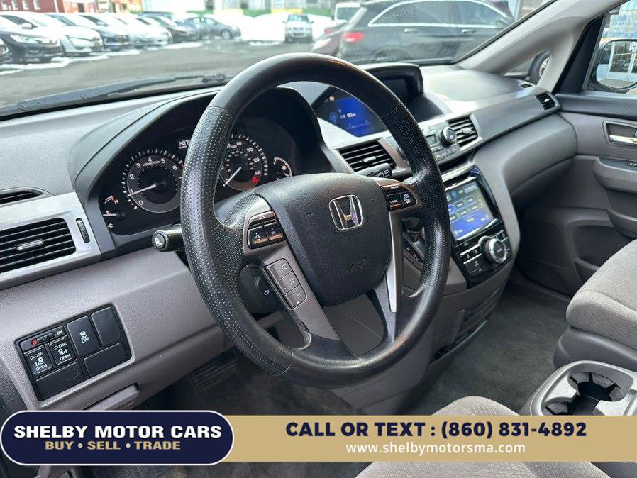 Used 2016 Honda Odyssey SE image 9