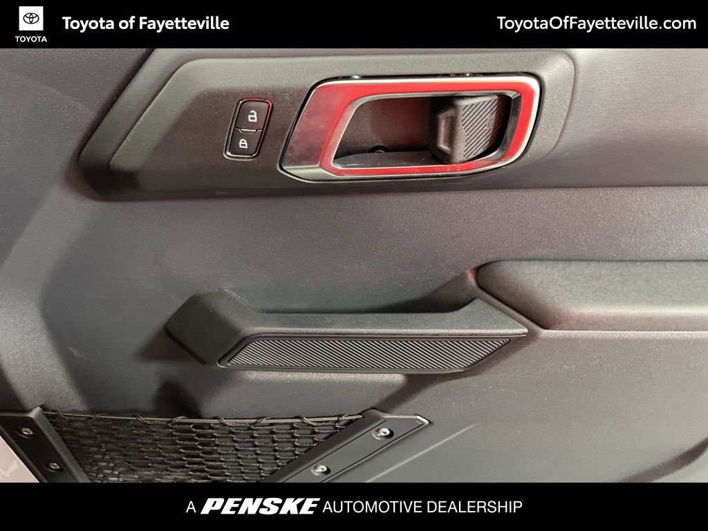 Used 2025 Ford Bronco Badlands image 20