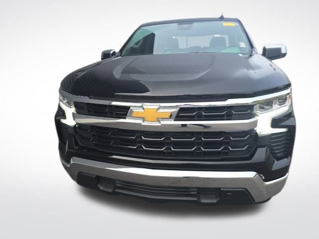 Used 2024 Chevrolet Silverado 1500 LT w/ Convenience Package II image 4