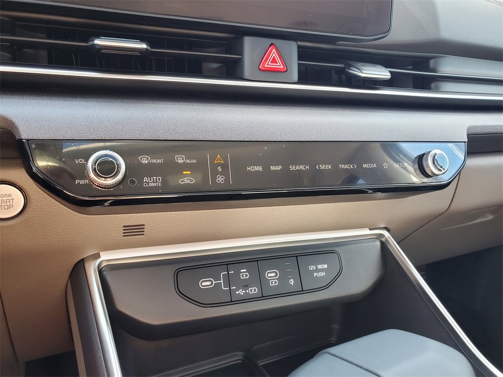 New 2026 Kia Carnival SX image 22