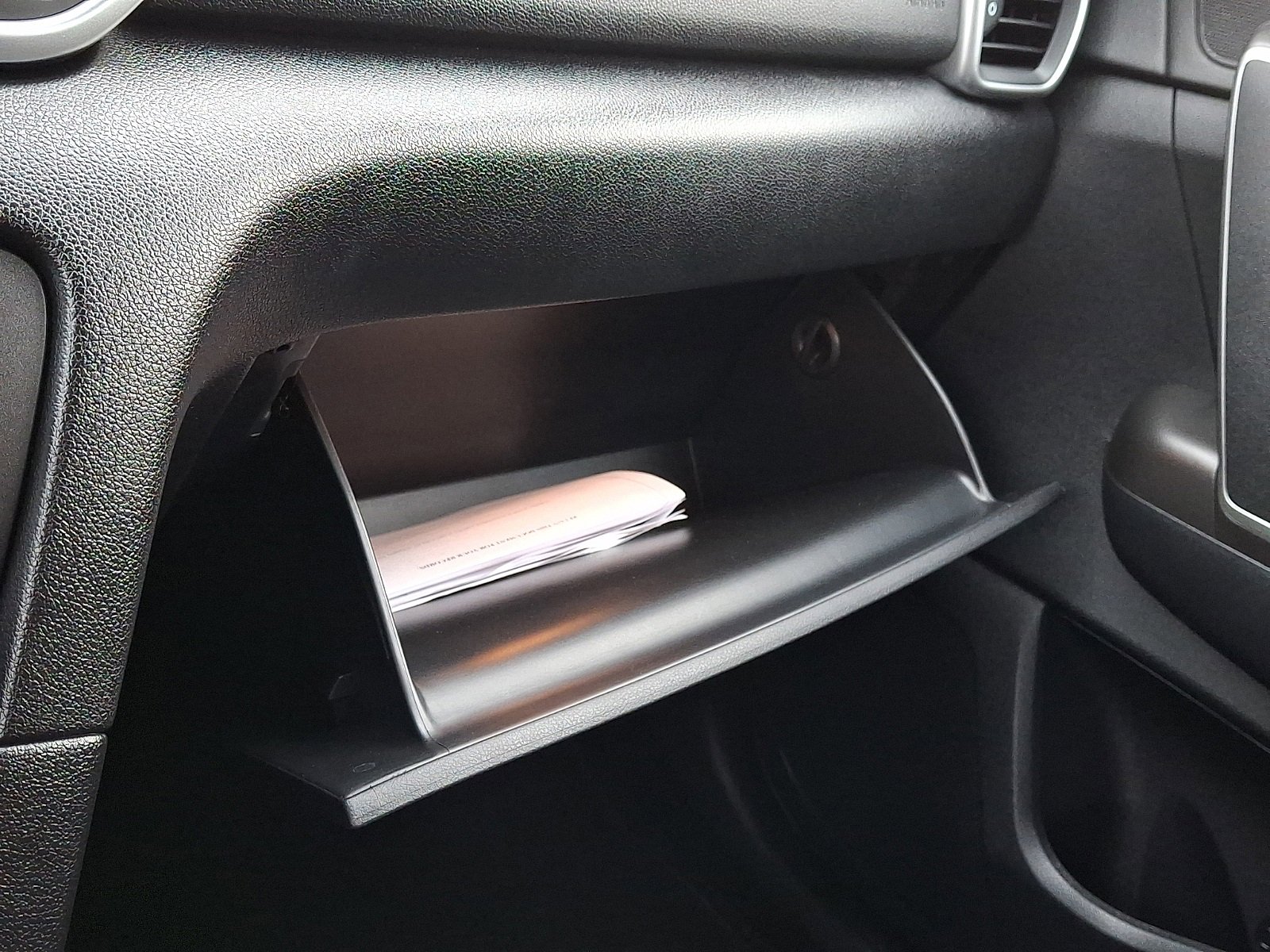 Used 2021 Kia Sportage LX image 25