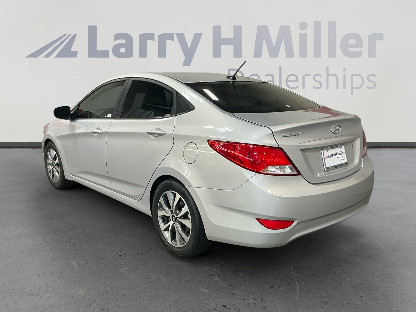 Used 2017 Hyundai Accent Value Edition FWD image 3