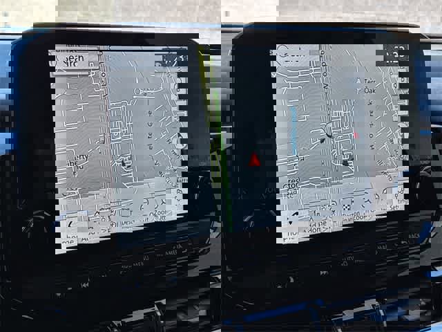 Used 2025 Nissan Pathfinder Platinum w/ Black Appearance Package image 31