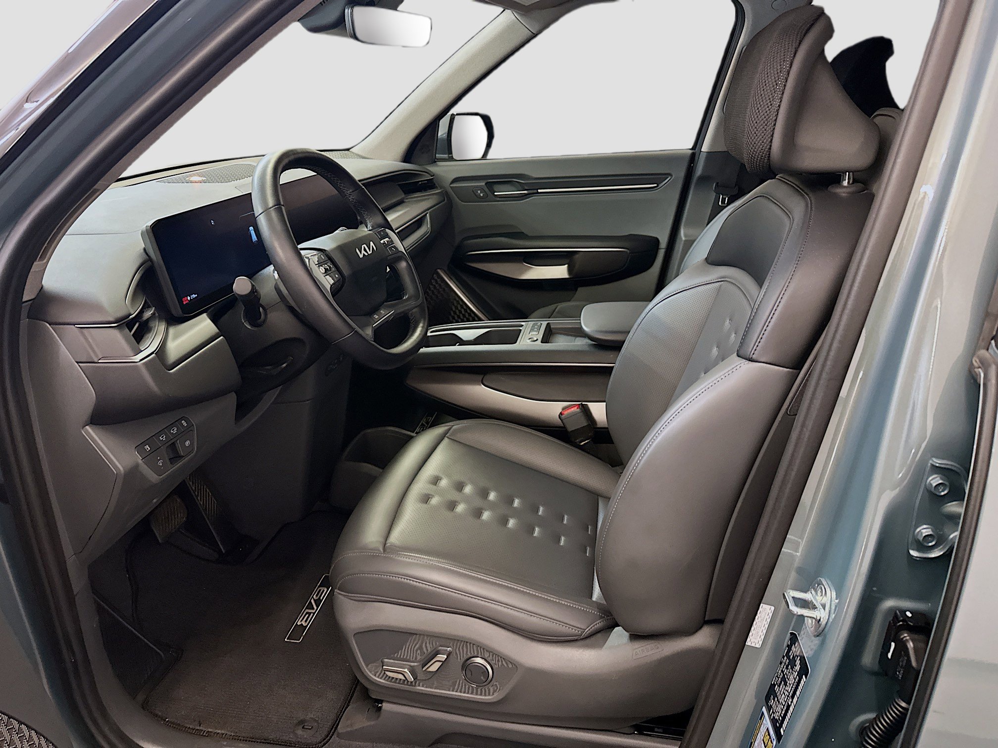 Used 2024 Kia EV9 Wind image 13