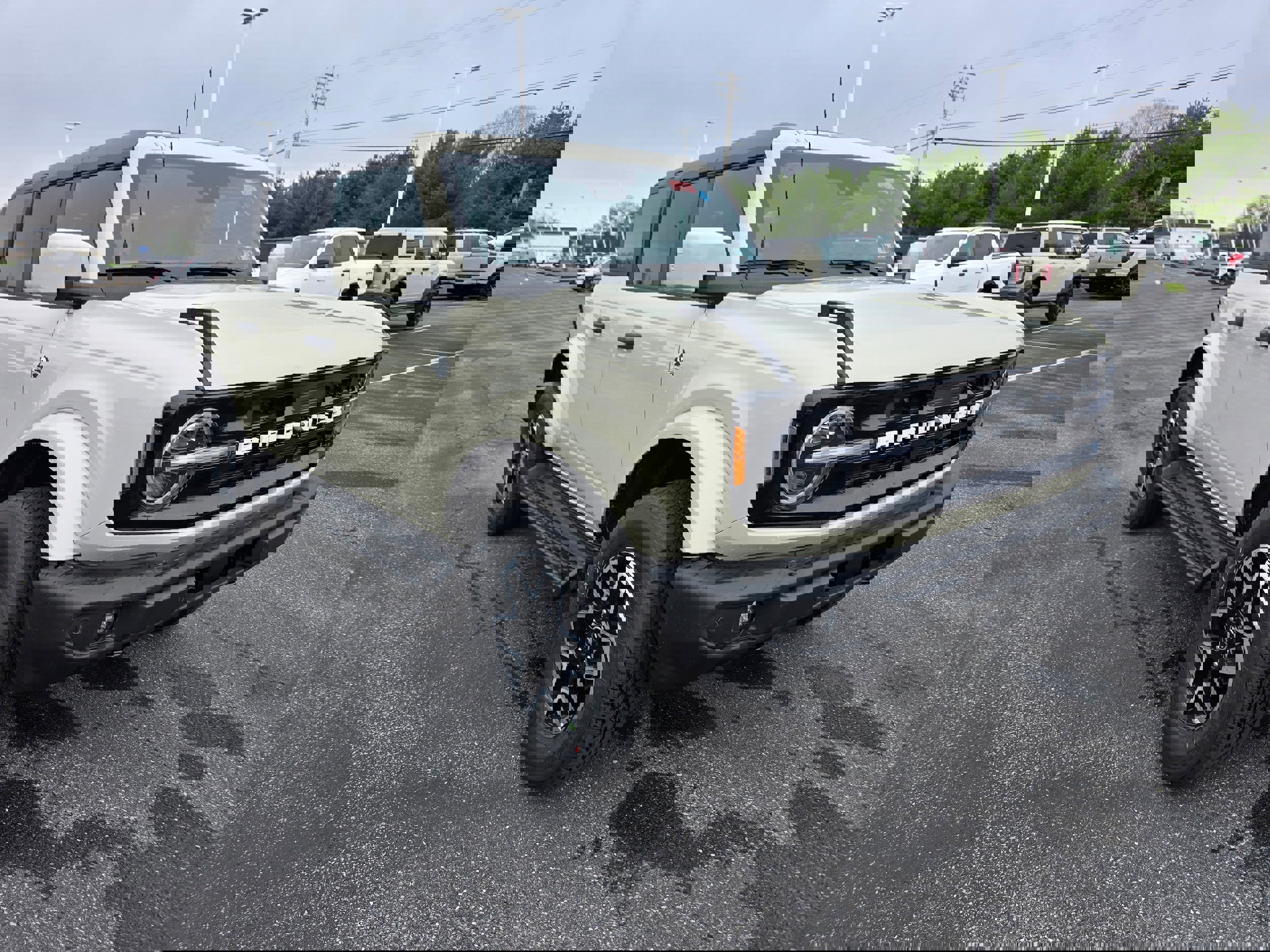 New 2026 Ford Bronco Outer Banks image 7