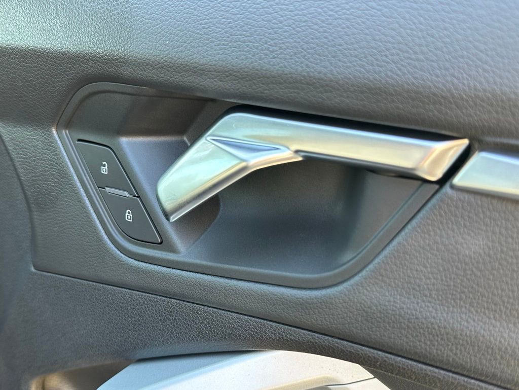 Used 2021 Audi Q3 2.0T Premium Plus w/ Premium Plus Package image 41