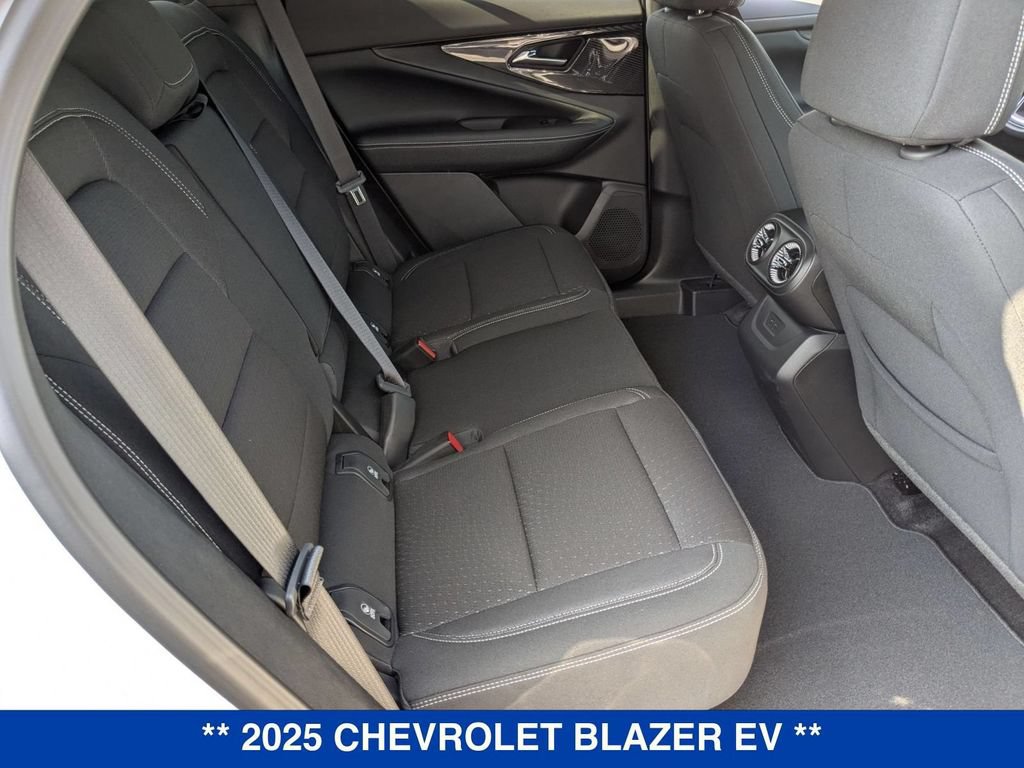 New 2025 Chevrolet Blazer EV LT AWD/4WD image 28