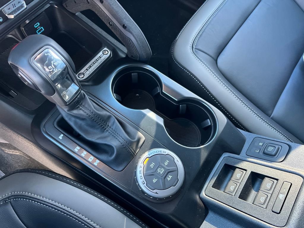 New 2025 Ford Bronco Outer Banks w/ Sasquatch Package image 12