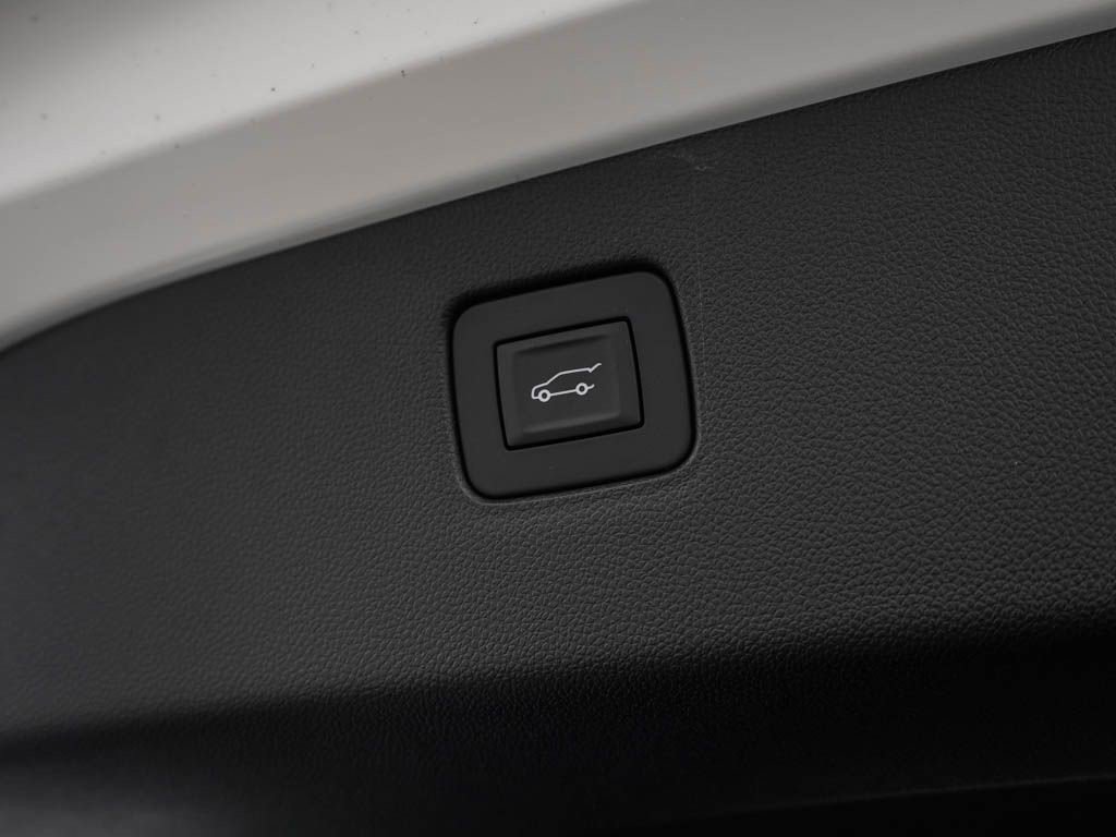 New 2026 Buick Envista Sport Touring w/ Convenience I Package FWD image 9