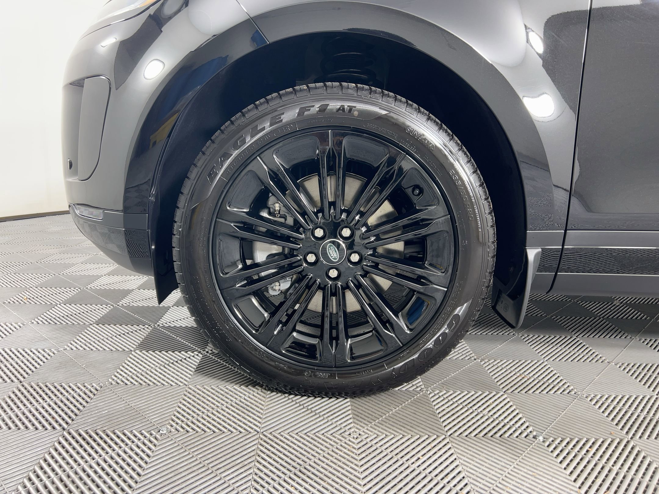 New 2026 Land Rover Range Rover Evoque S image 9