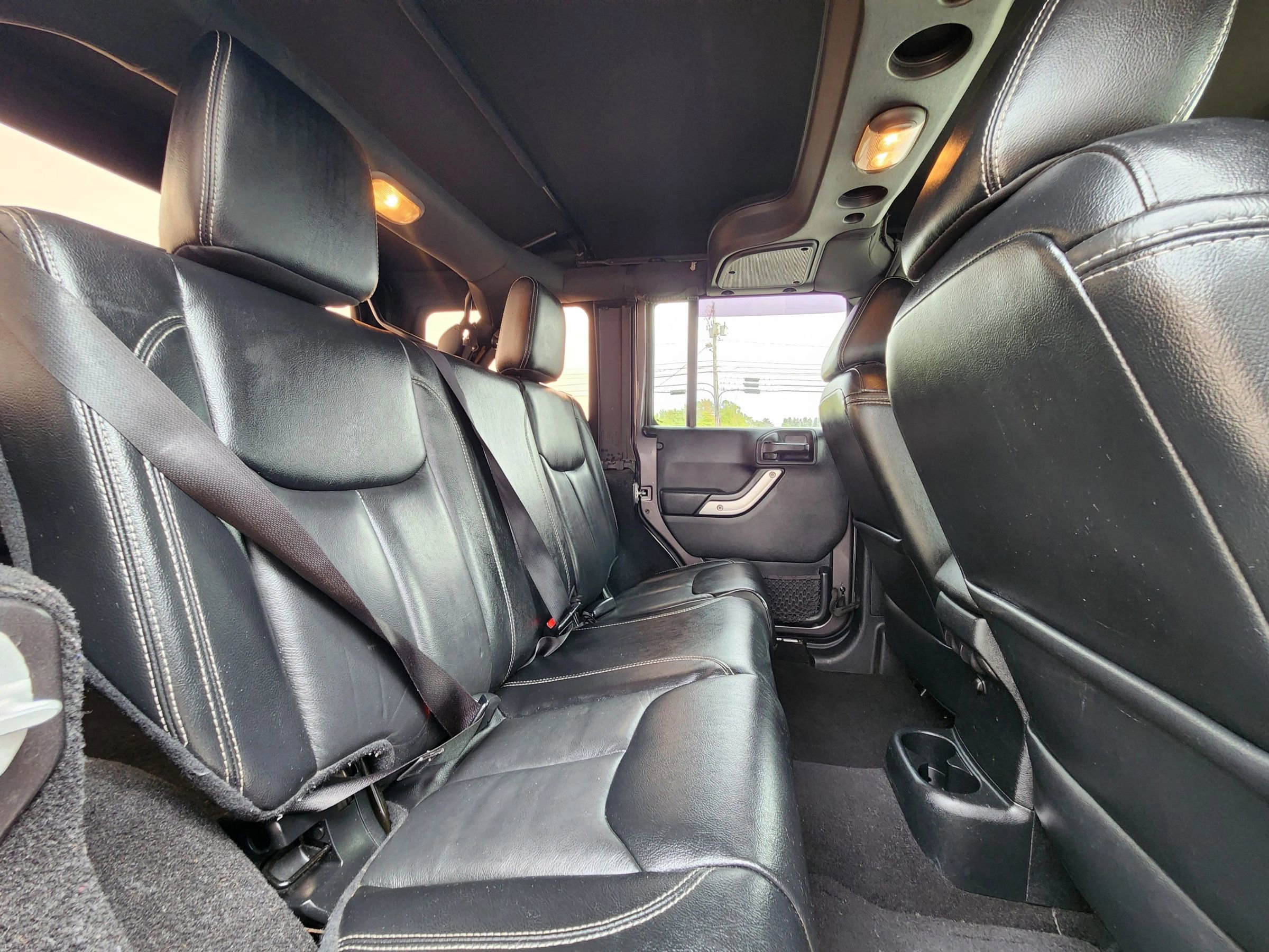 Used 2016 Jeep Wrangler Unlimited Sahara w/ Dual Top Group image 37