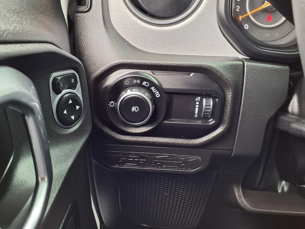 Certified 2025 Jeep Wrangler Unlimited Sport AWD/4WD image 17