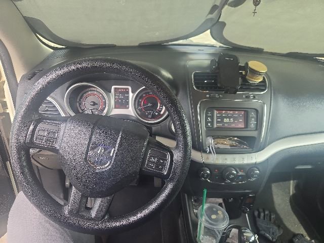 Used 2015 Dodge Journey SXT w/ Flexible Seating Group FWD image 8