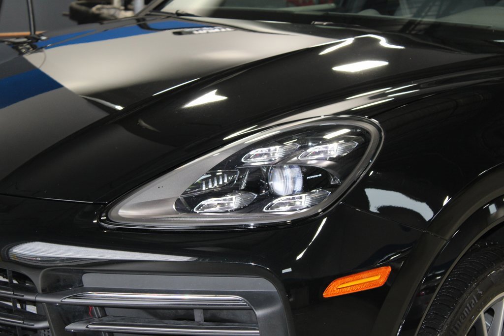 Used 2023 Porsche Cayenne S image 2