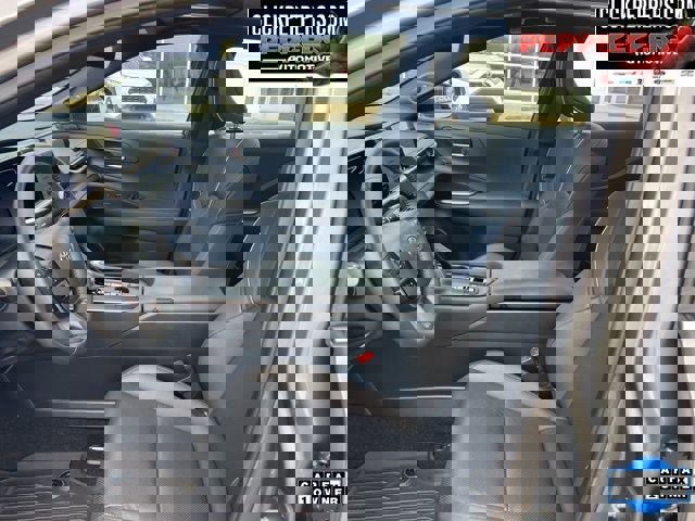 Used 2023 Toyota Crown Limited image 14