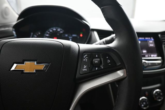 Used 2022 Chevrolet Trax LT w/ Sport Edition FWD image 16