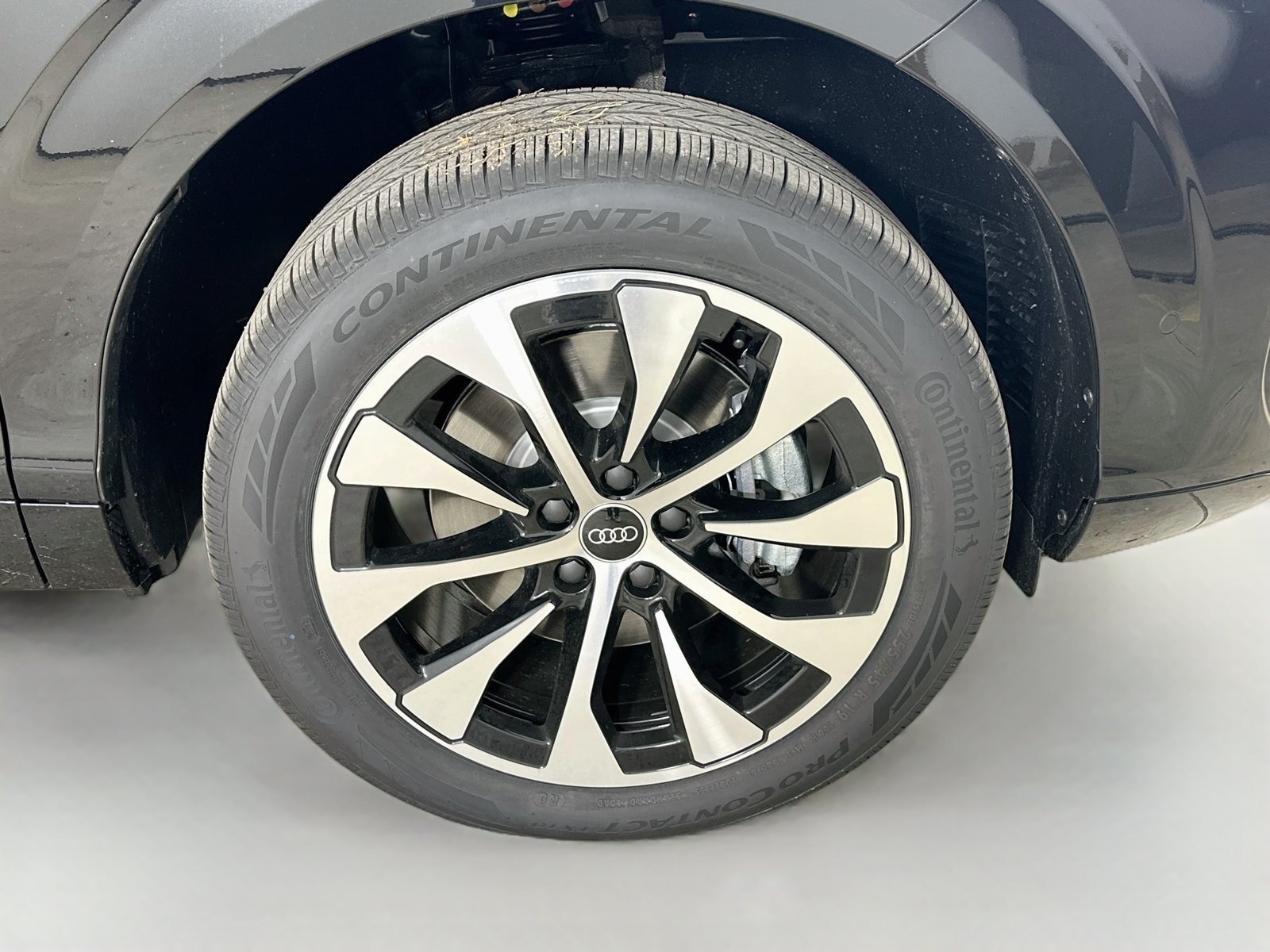 New 2026 Audi Q3 quattro 2.0T AWD/4WD image 10