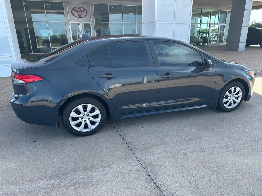Used 2026 Toyota Corolla LE FWD image 8