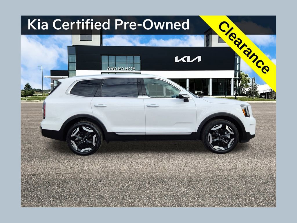 Used 2025 Kia Telluride EX w/ EX Captain's Chair Package
