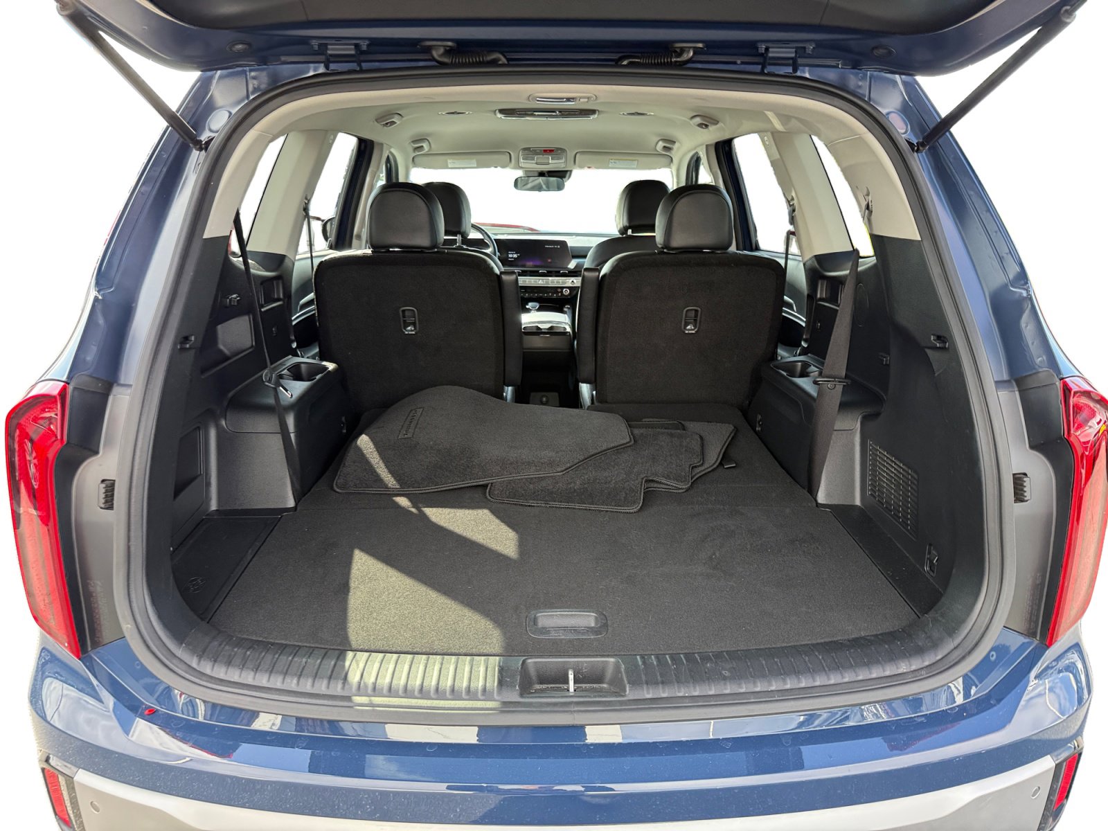 Used 2023 Kia Telluride S image 17