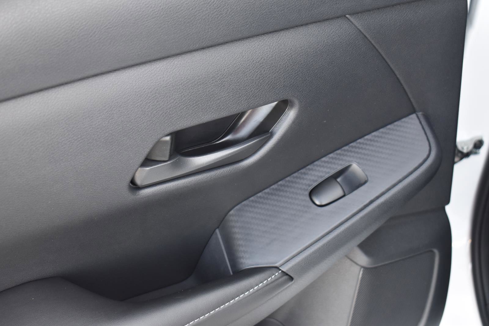 Used 2024 Nissan Sentra S image 38