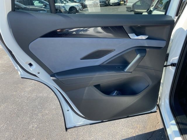 New 2025 Volkswagen Tiguan SE image 55