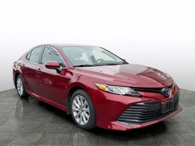 Used 2019 Toyota Camry LE FWD image 1