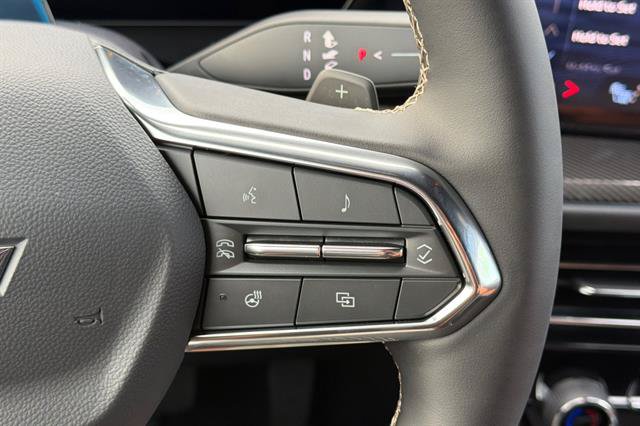 New 2027 Chevrolet Traverse Z71 w/ Enhanced Driving Package AWD/4WD image 29
