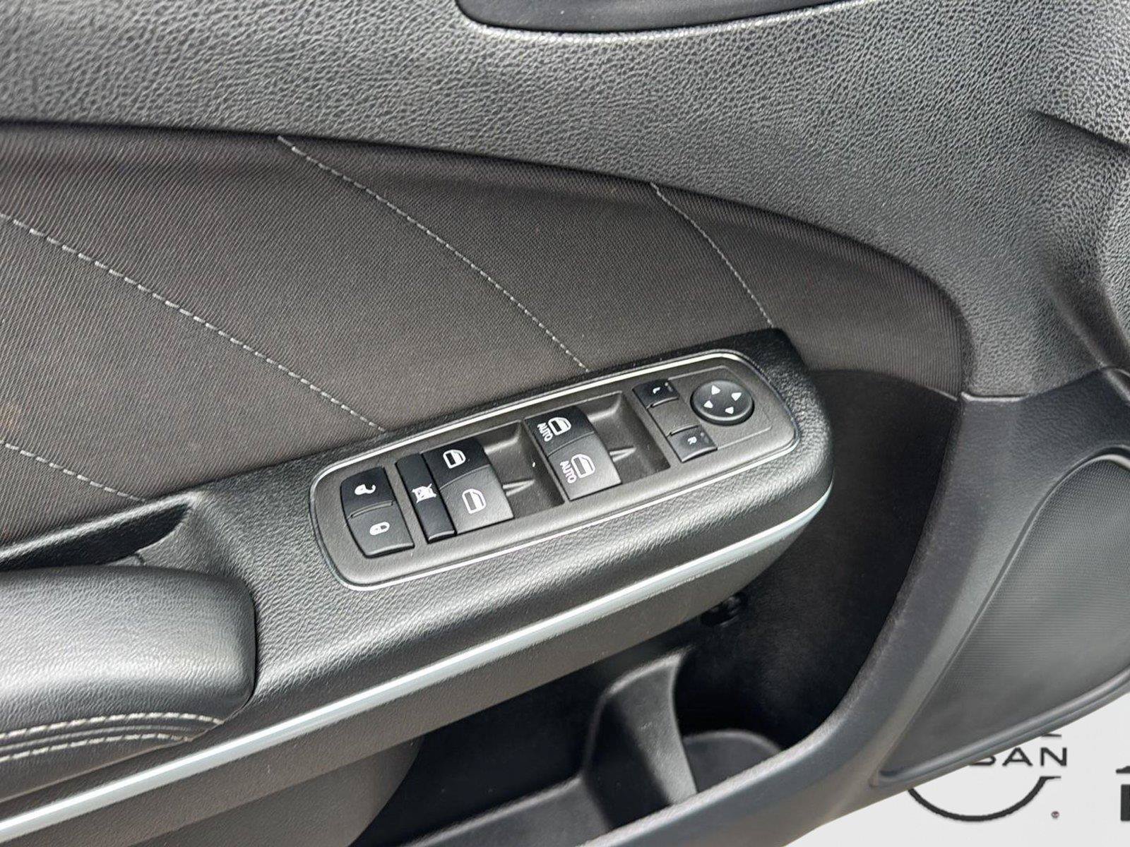 Used 2022 Dodge Charger R/T RWD image 11